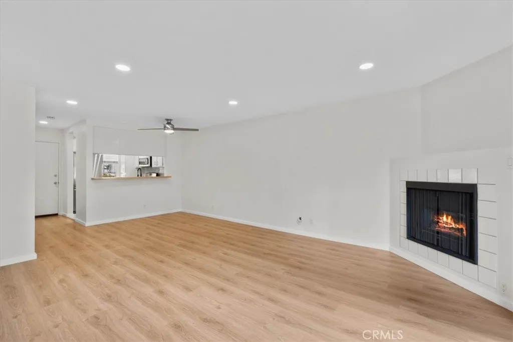 445 W 6th, Long Beach, CA 90802 - Photo 3 of 33, Long Beach, CA