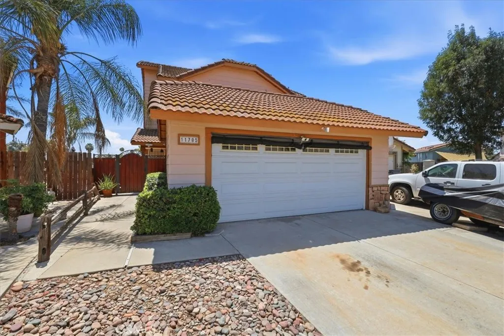 11785 Briar Knoll, Moreno Valley, CA 92557 - Photo 3 of 48, Moreno Valley, CA