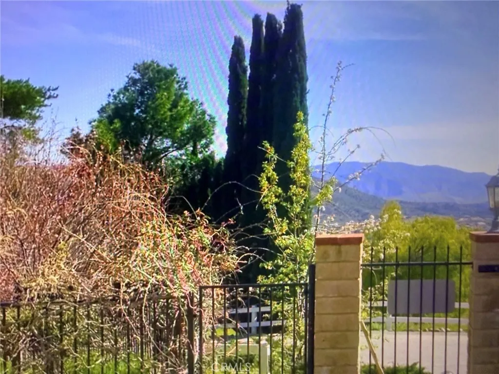 9557 Hierba, Agua Dulce, CA 91390 - Photo 5 of 9, Agua Dulce, CA