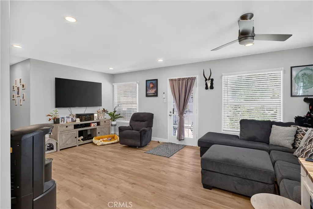 355 W Arrow, Upland, CA 91786 - Photo 3 of 28, Upland, CA