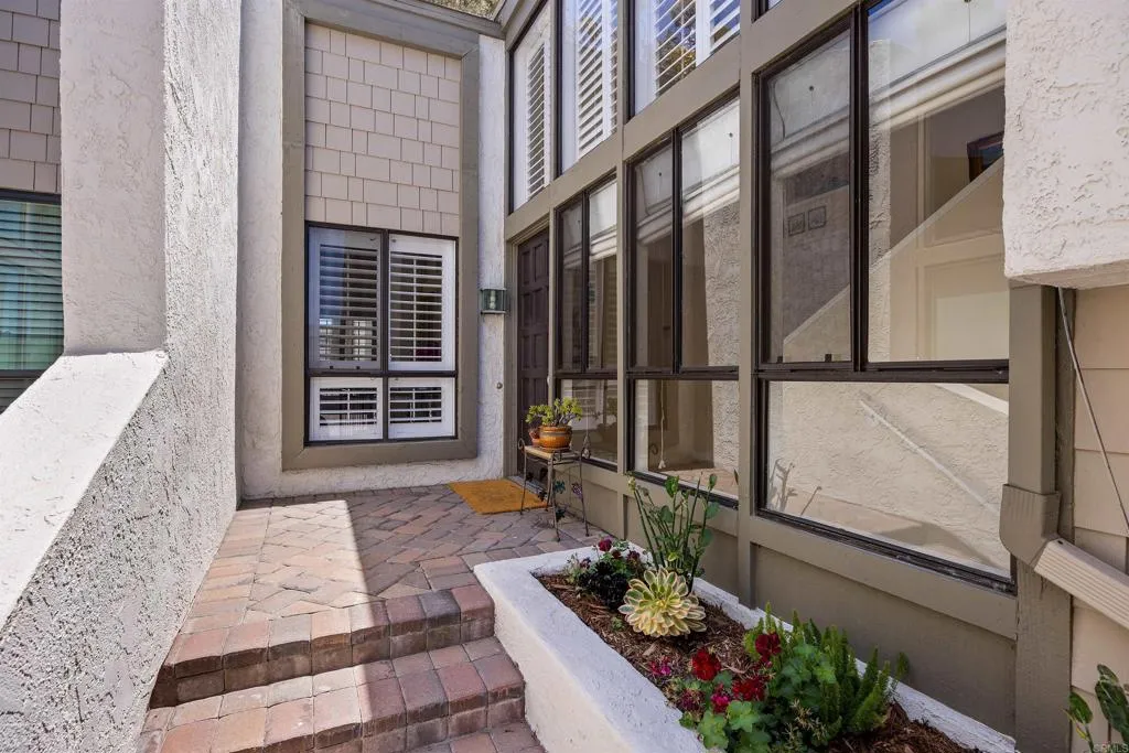 https://cdn.realtyfeed.com/cdn/127/306772268/313029b8d3ef1b2f850925c31cd10912.webp