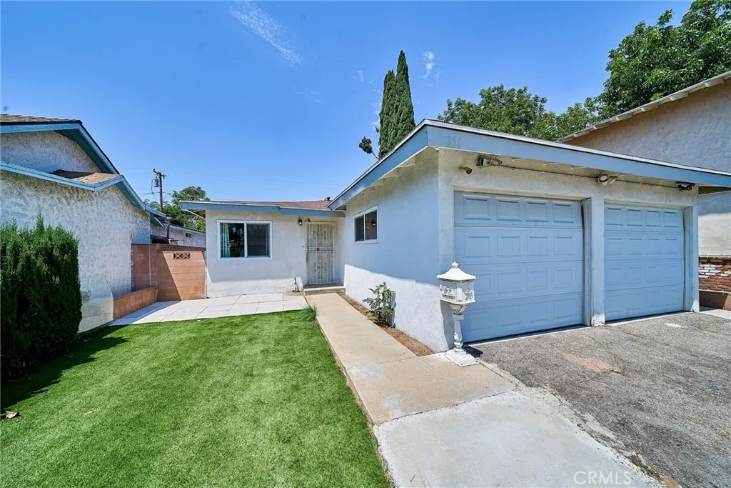 351 E Marshall