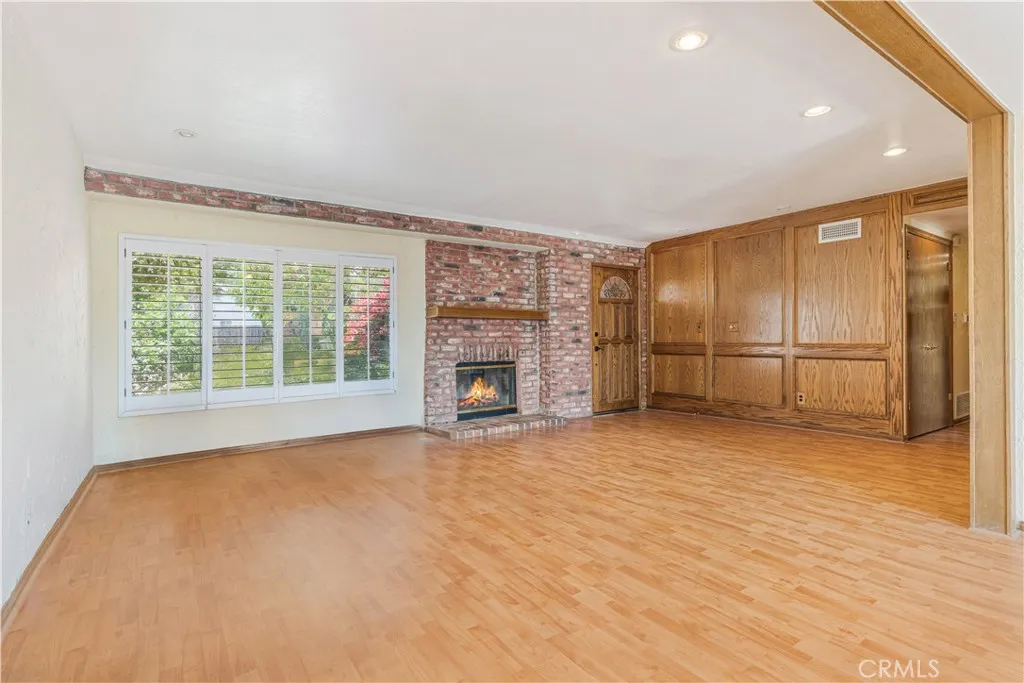 1254 Calle Pimiento, Thousand Oaks, CA 91360 - Photo 4 of 23, Thousand Oaks, CA