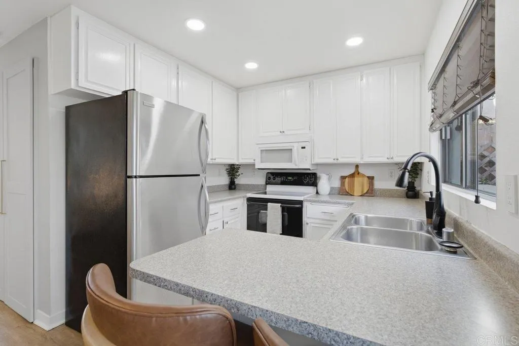 Photo #8: PTP2605469 Listing: Photo #8
