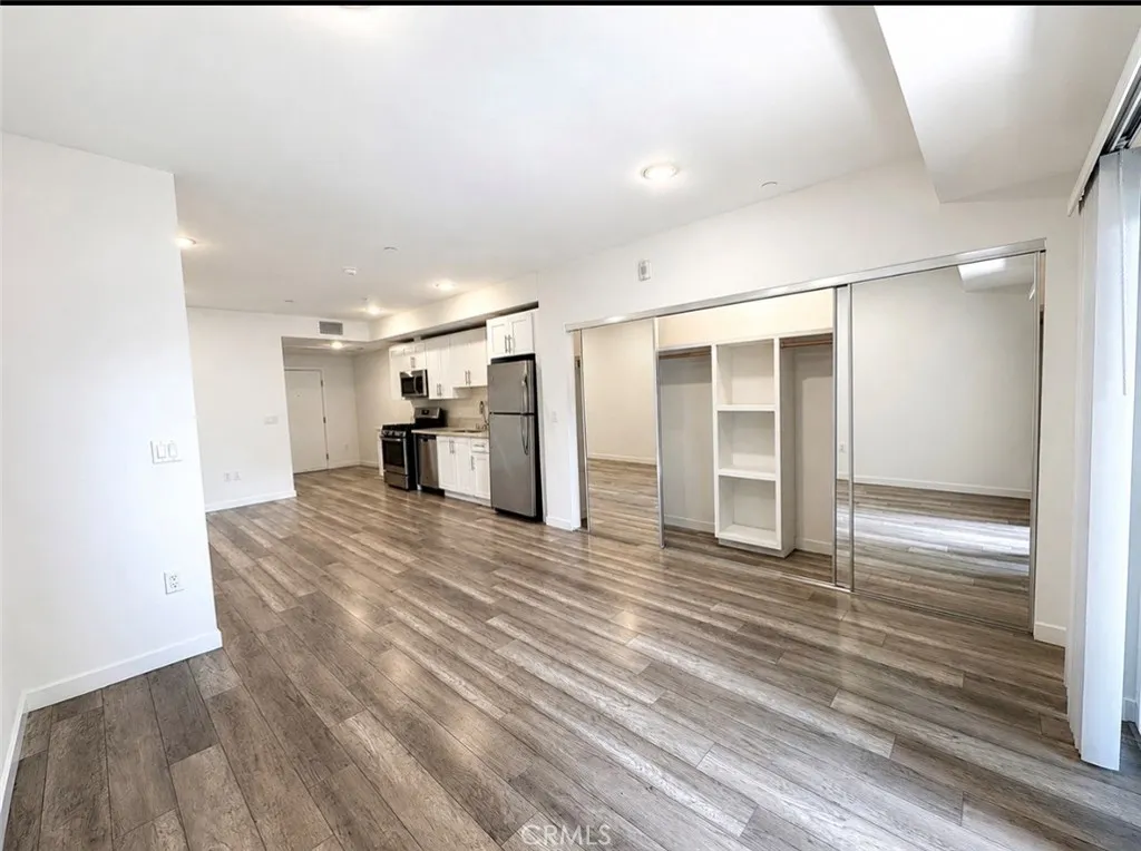 1025 S Berendo Street Unit 202, Los Angeles, CA 90006 - Photo 2 of 10, Los Angeles, CA