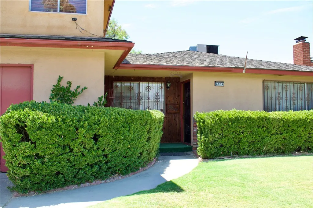 4934 E Floradora, Fresno, CA 93727 - Photo 2 of 33, Fresno, CA