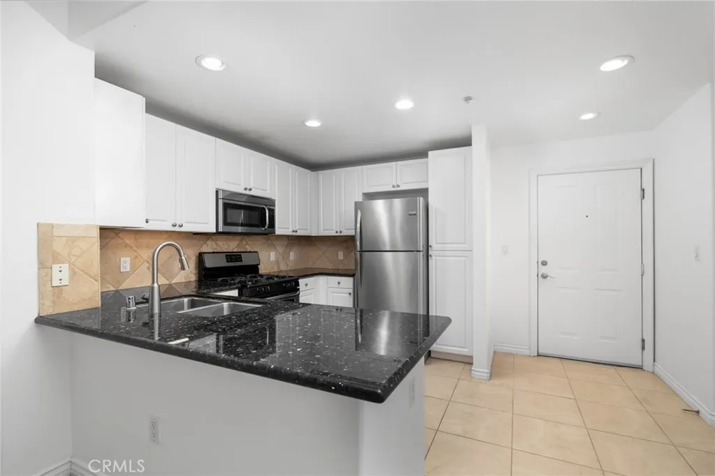 2238 Watermarke Place, Irvine, CA 92612 - Photo 4 of 26, Irvine, CA