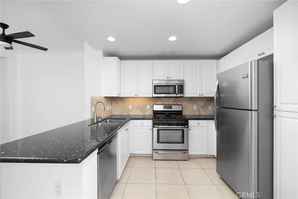 2238 Watermarke Place, Irvine, CA 92612 - Photo 5 of 26, Irvine, CA