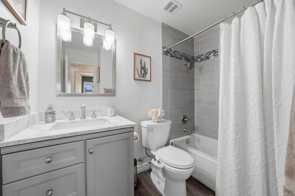 https://cdn.realtyfeed.com/cdn/127/306772342/26e6ee26016dc81cc1aa29e9aba6c124.webp