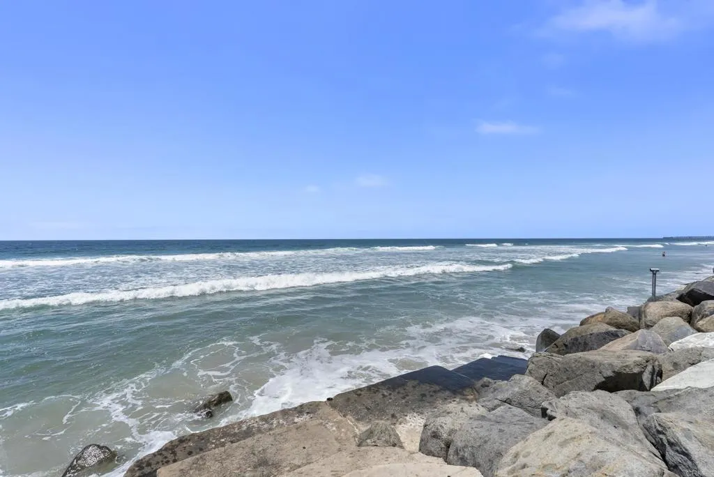 https://cdn.realtyfeed.com/cdn/127/306772348/9eff018399036569e7378601d3d96063.webp