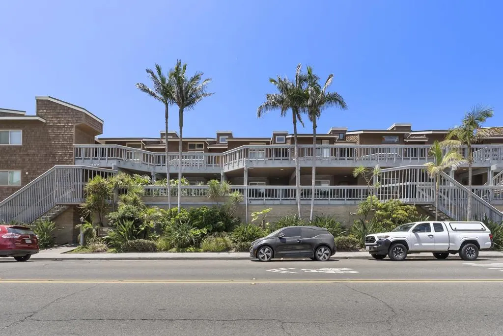 https://cdn.realtyfeed.com/cdn/127/306772348/b45ec42a404c1a28ac299d34ffba5635.webp