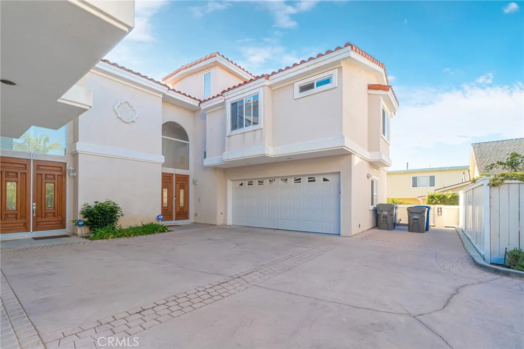 413 N Elena Avenue Unit C, Redondo Beach, CA 90277 - Main photo, Redondo Beach, CA