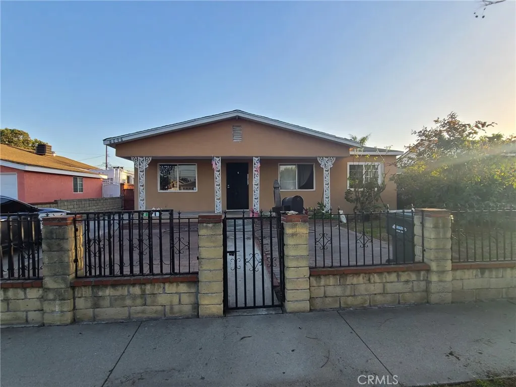 5548 Lanto, Bell Gardens, CA 90201 - Main photo, Bell Gardens, CA