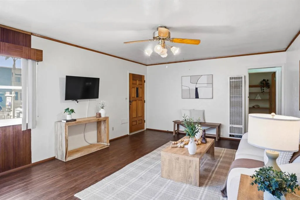 https://cdn.realtyfeed.com/cdn/127/306772399/210b59a3ea73f49e5c26c28da0926598.webp