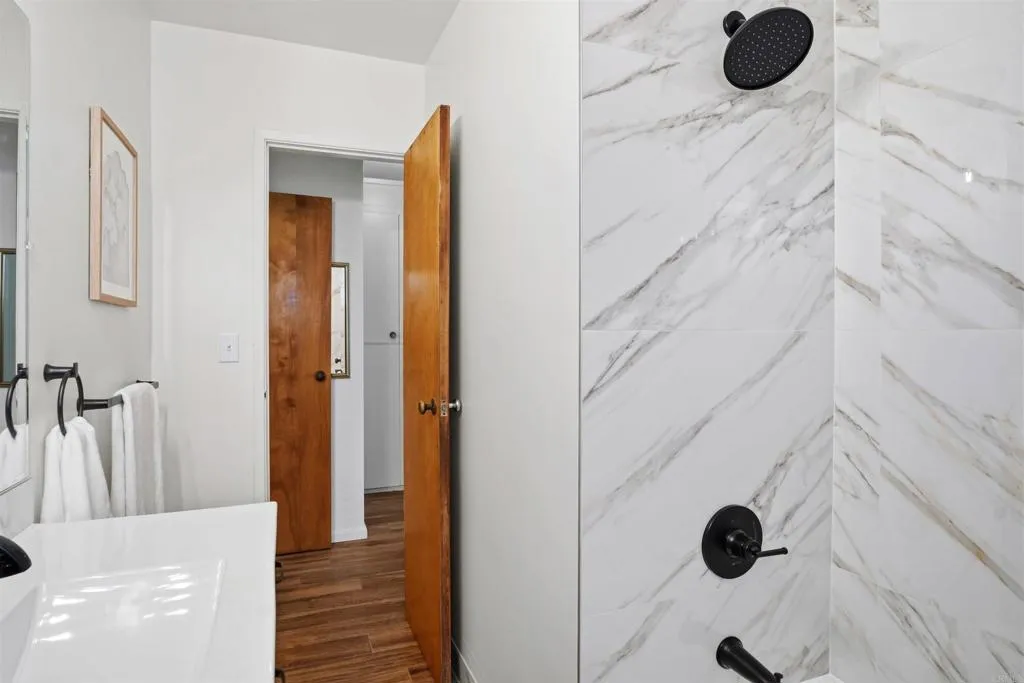 https://cdn.realtyfeed.com/cdn/127/306772399/849d4970b59a2a0e80f8837230272a75.webp