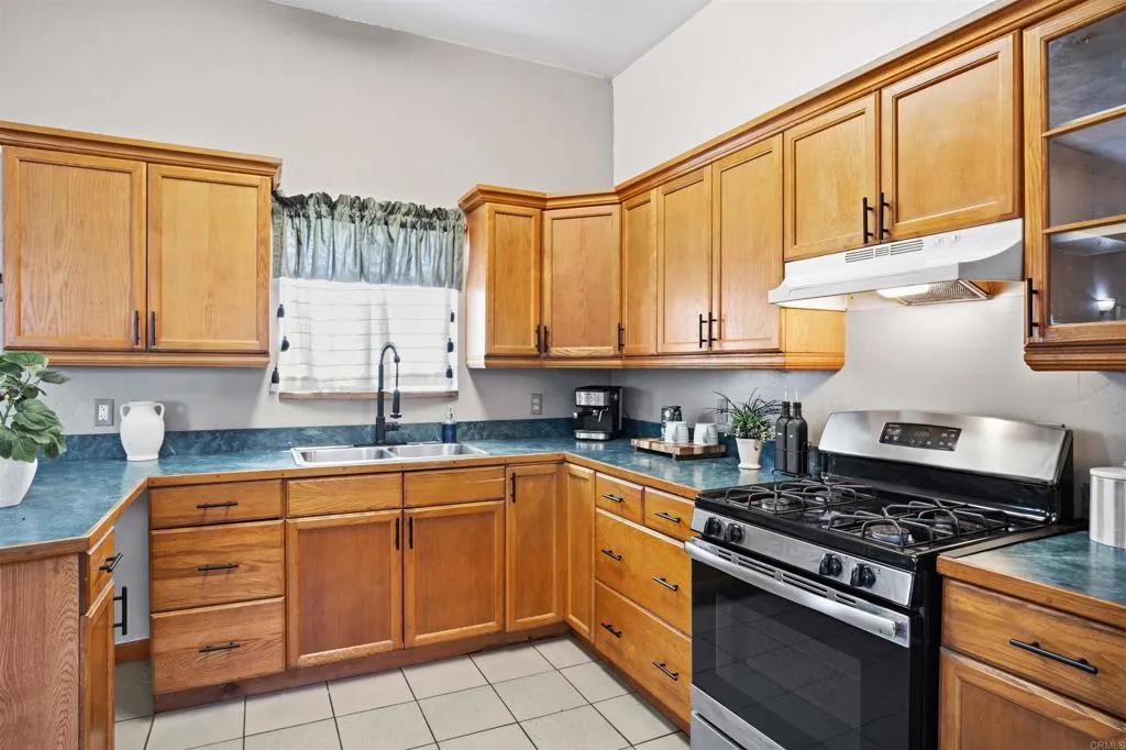 https://cdn.realtyfeed.com/cdn/127/306772399/aa6e11ddcb648c8f37a75fd61ec5a8a8.webp