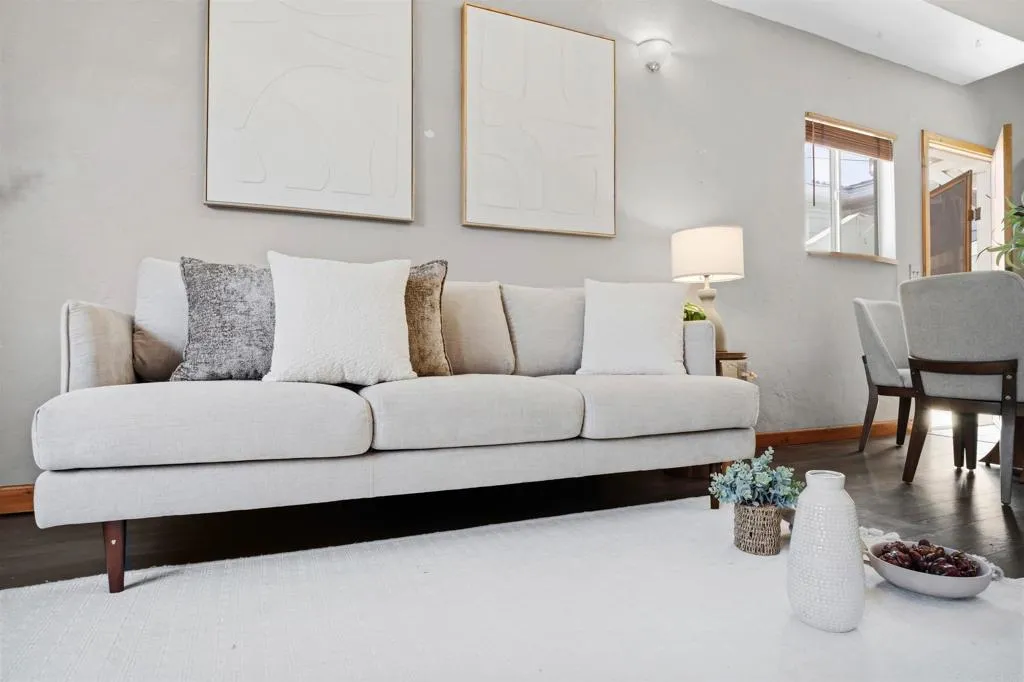 https://cdn.realtyfeed.com/cdn/127/306772399/dc9906ceef82bd41dc00236a9a3804fe.webp