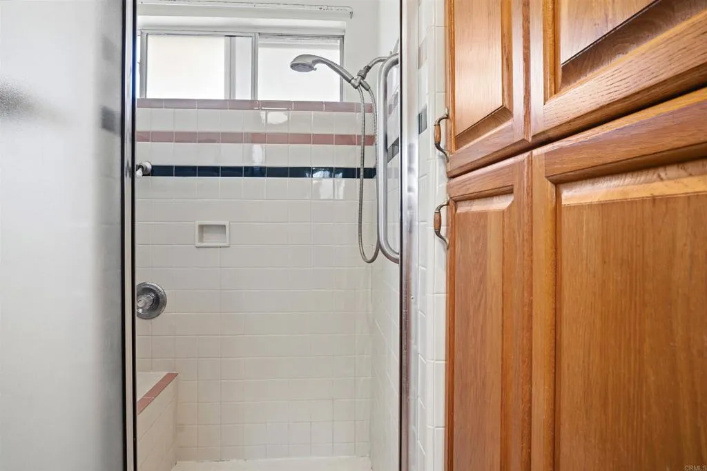 https://cdn.realtyfeed.com/cdn/127/306772399/e98c827ee580ca461f691796463bd6fa.webp