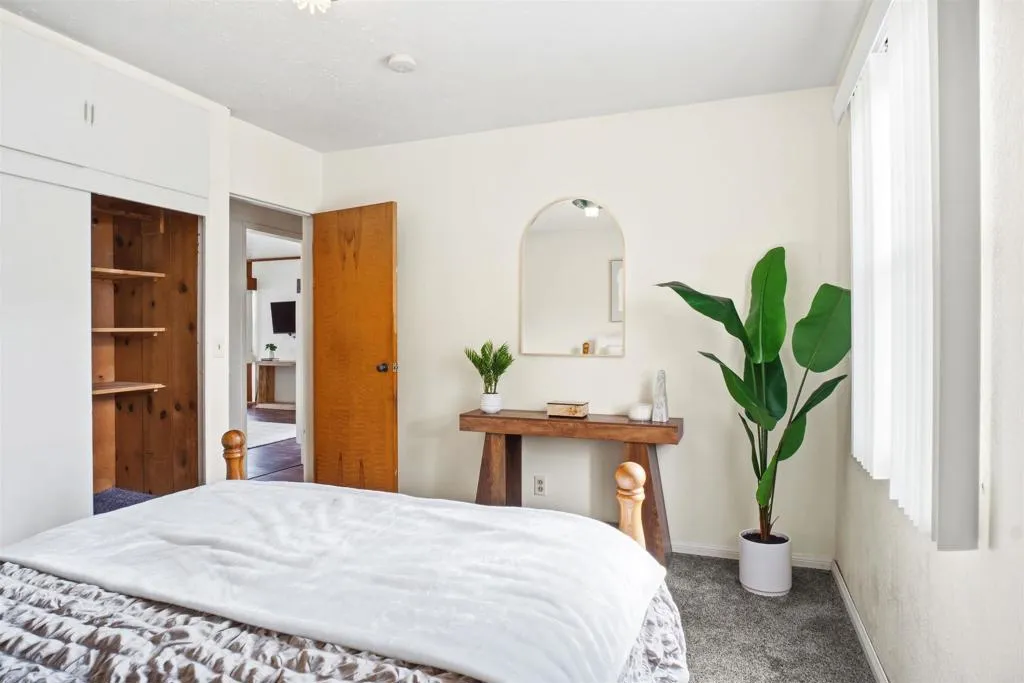 https://cdn.realtyfeed.com/cdn/127/306772399/fe14d970be752e5082f7d88cb7fc30e6.webp