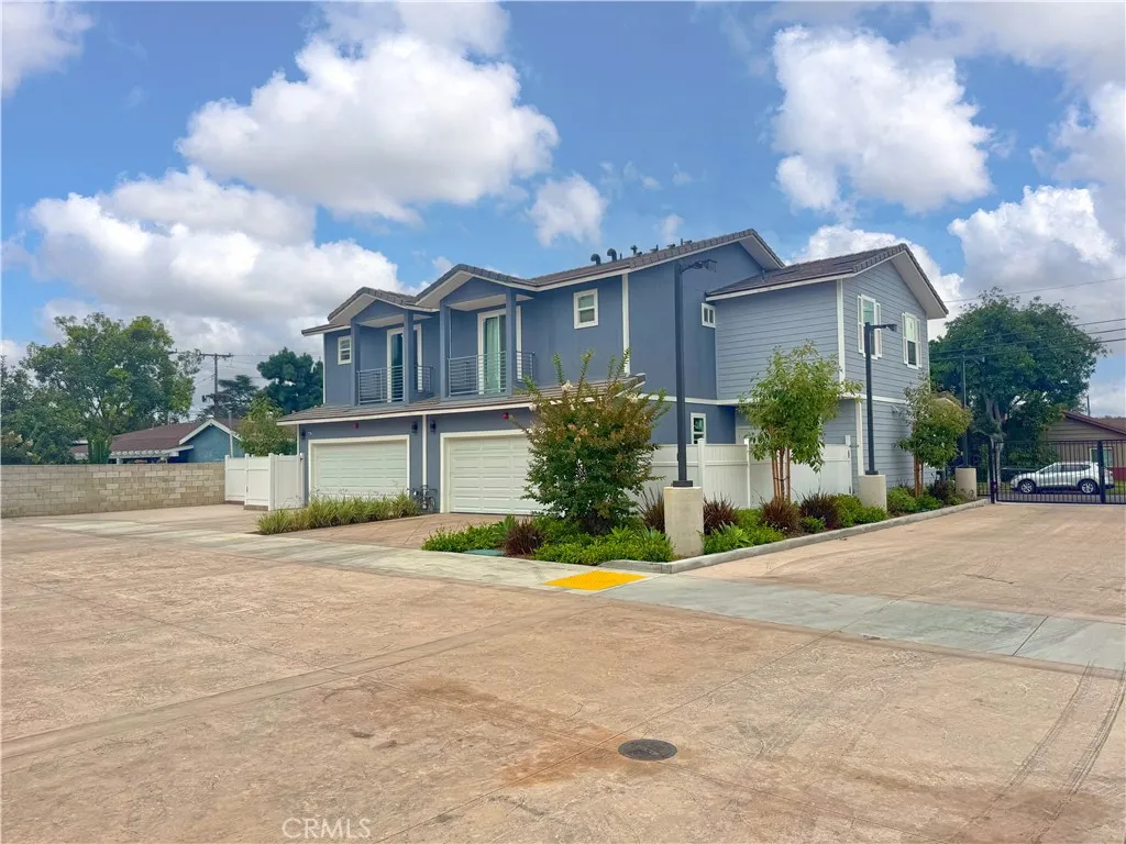 1113 N. Bewley, Santa Ana, CA 92703 - Photo 3 of 16, Santa Ana, CA