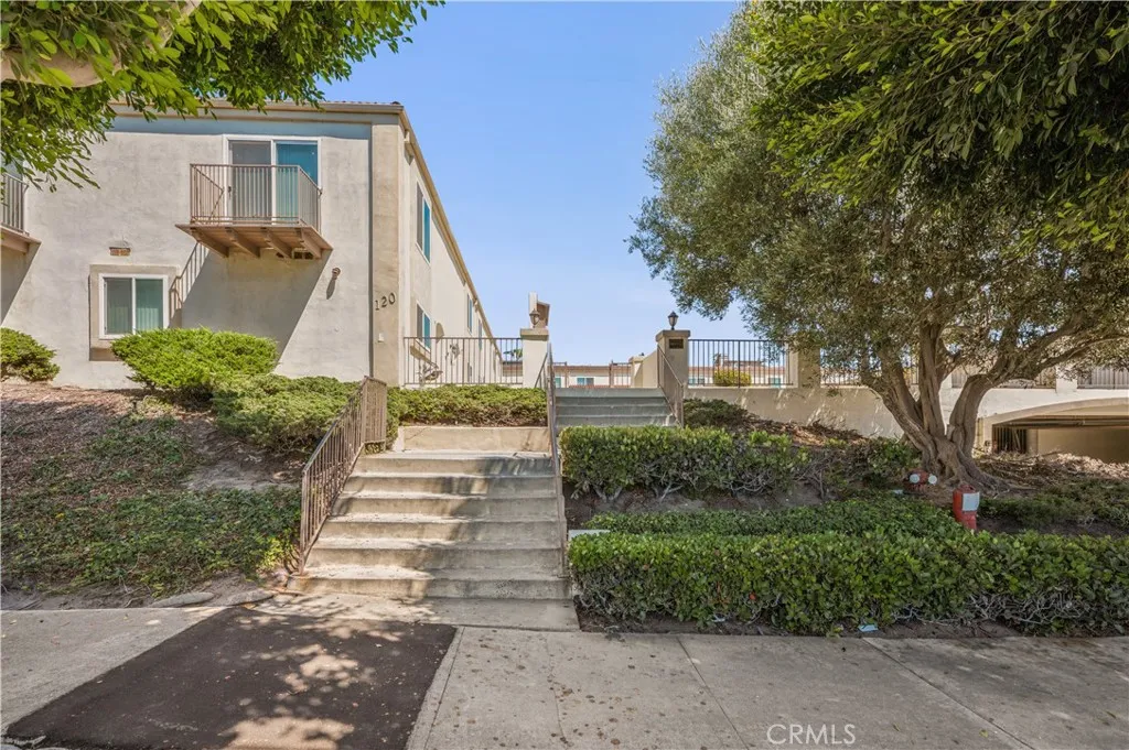 120 S Francisca Avenue Unit 18, Redondo Beach, CA 90277 - Photo 2 of 35, Redondo Beach, CA