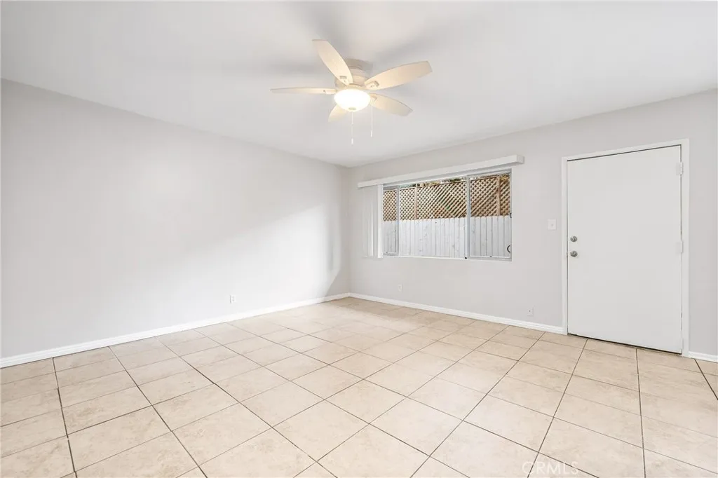 912 Gladys, Long Beach, CA 90804 - Photo 4 of 11, Long Beach, CA