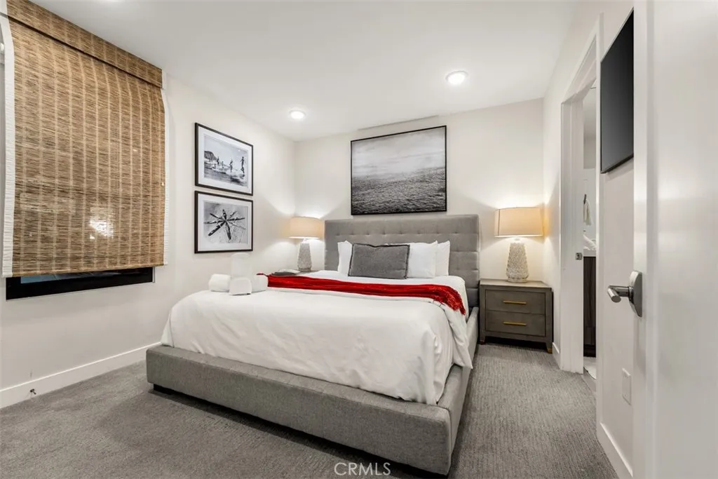 Photo #36: OC26148498 Listing: Photo #36