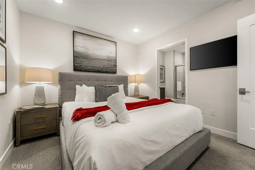 Photo #37: OC26148498 Listing: Photo #37