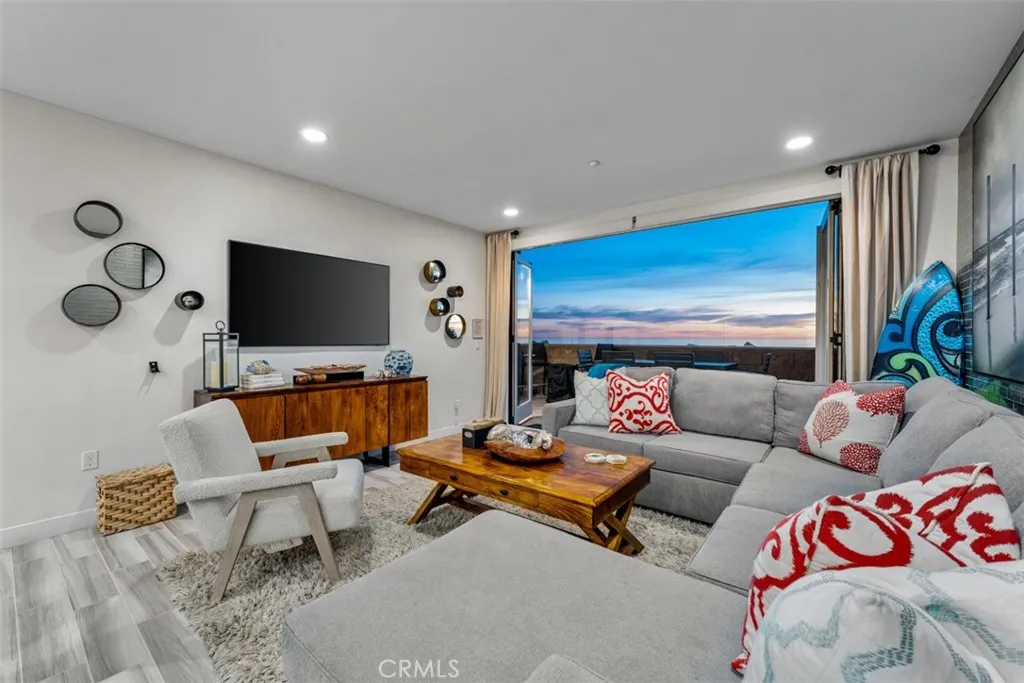 Photo #21: OC26148498 Listing: Photo #21