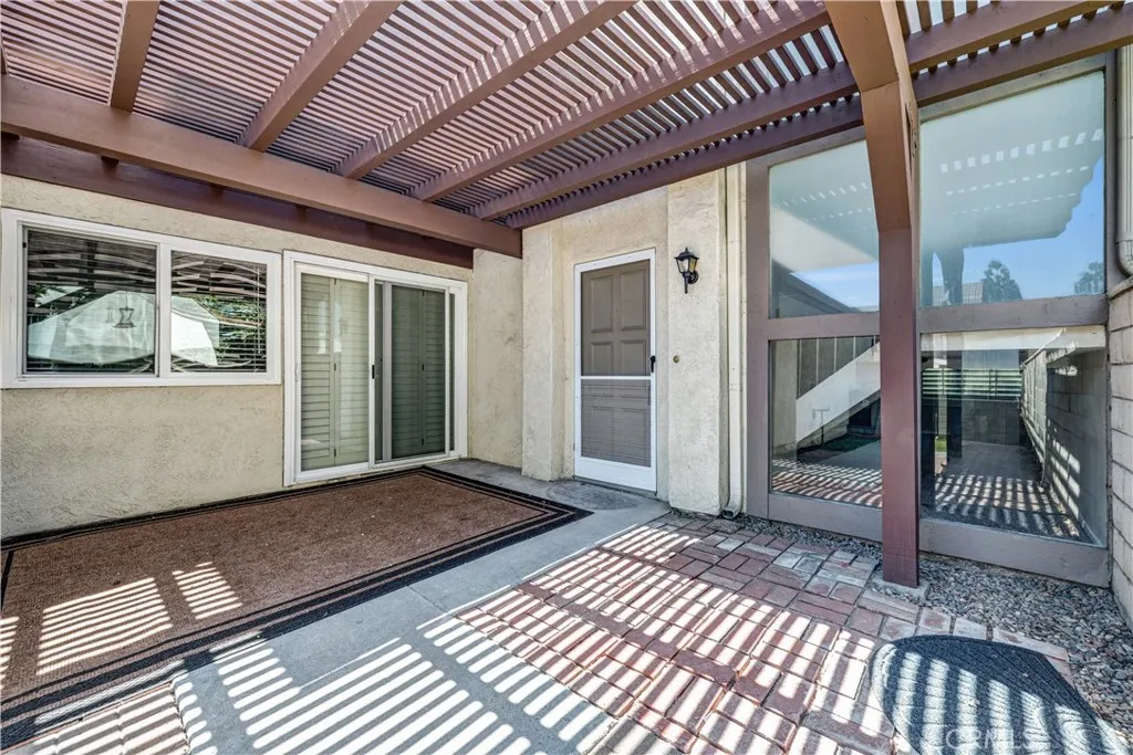 5598 E Vista Del Rio, Anaheim Hills, CA 92807 - Photo 4 of 32, Anaheim Hills, CA