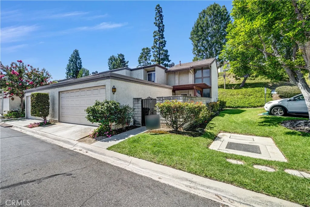 5598 E Vista Del Rio, Anaheim Hills, CA 92807 - Photo 2 of 32, Anaheim Hills, CA