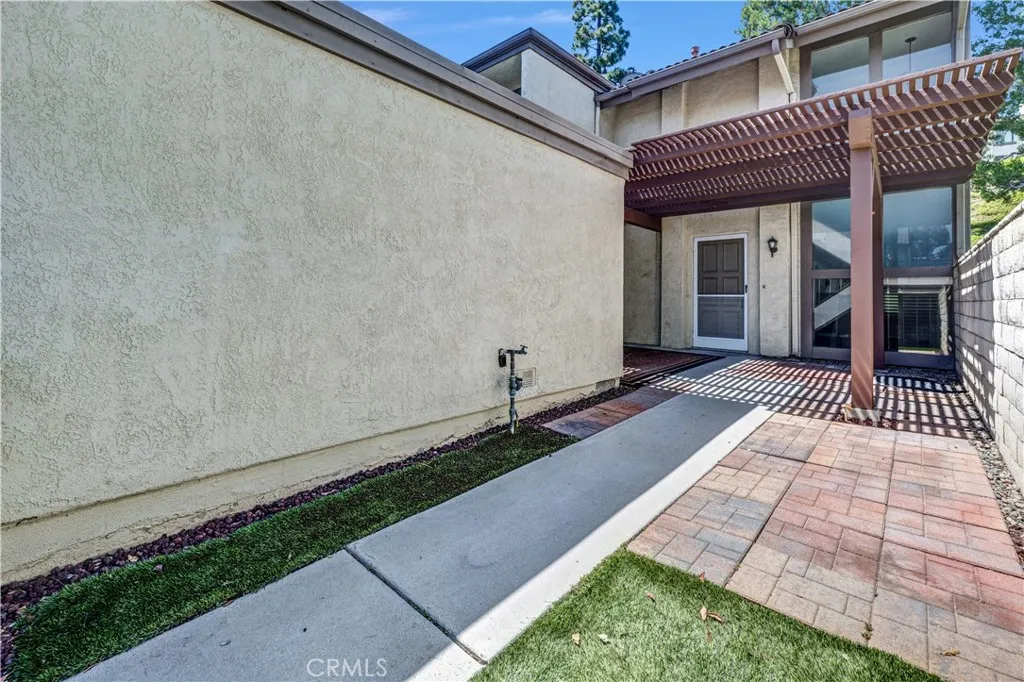 5598 E Vista Del Rio, Anaheim Hills, CA 92807 - Photo 3 of 32, Anaheim Hills, CA