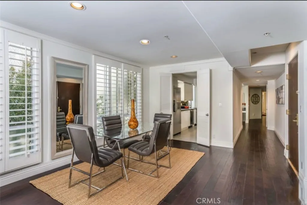 1819 Holmby Avenue Unit 204, Los Angeles, CA 90025 - Photo 3 of 29, Los Angeles, CA