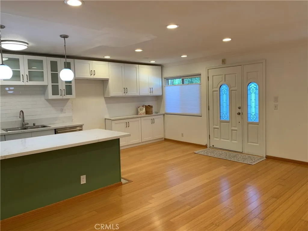 3220 Altura Unit 305, Glendale, CA 91214 - Photo 3 of 24, Glendale, CA