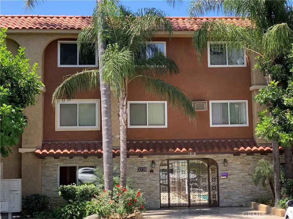 3220 Altura Unit 305, Glendale, CA 91214 - Main photo, Glendale, CA