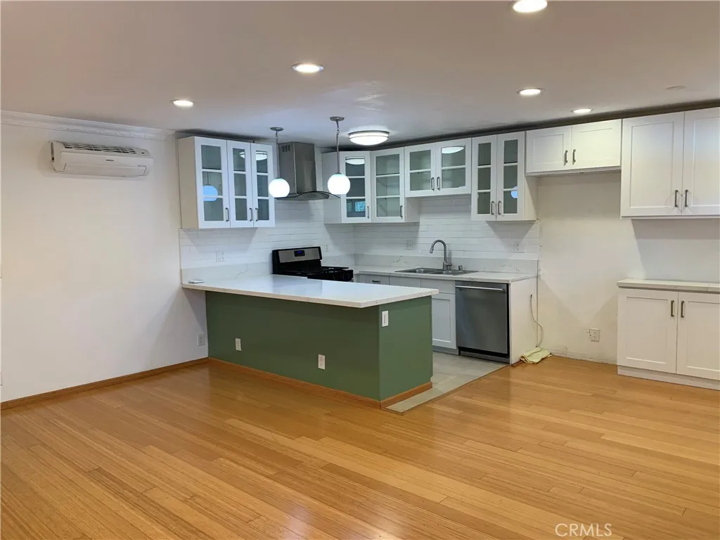 3220 Altura Unit 305, Glendale, CA 91214 - Photo 2 of 24, Glendale, CA