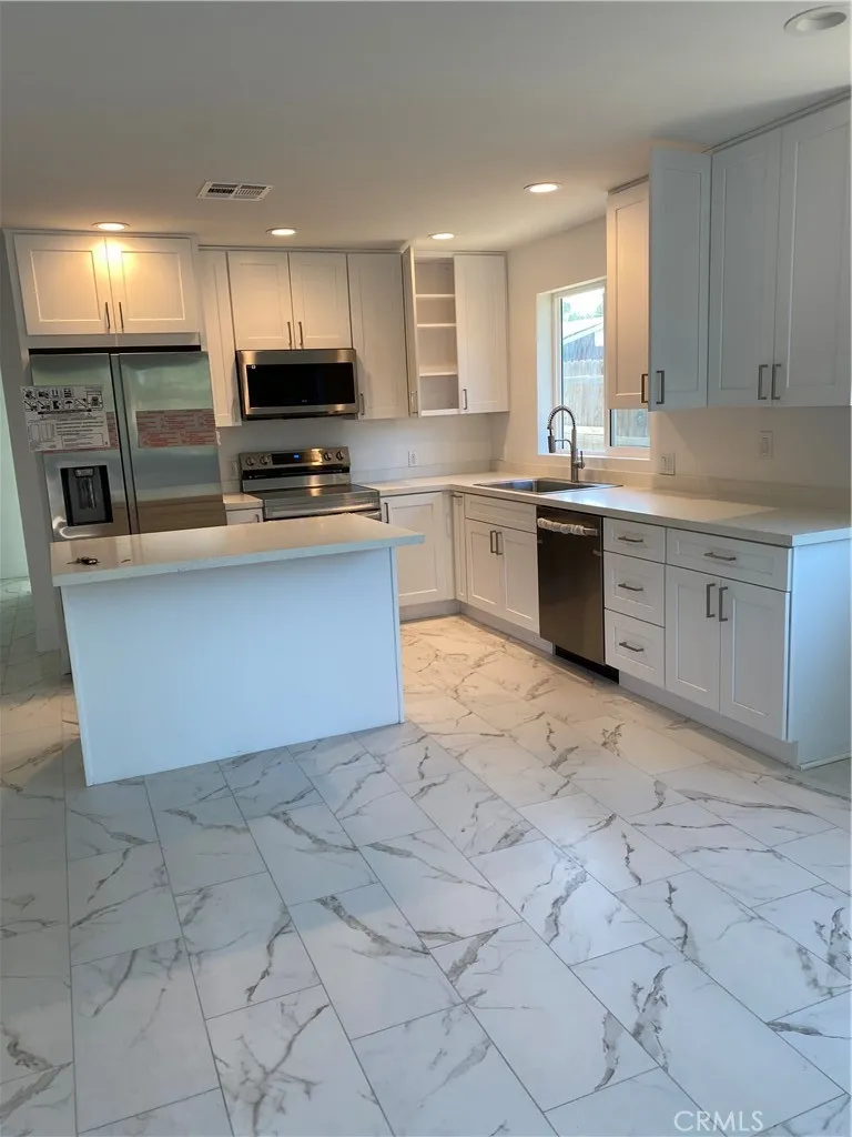 2292 10 Th, Riverside, CA 92507 - Photo 4 of 11, Riverside, CA