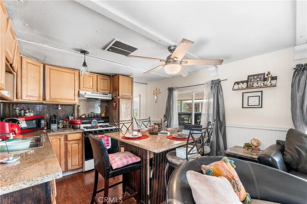 3300 15th West Unit 11, Rosamond, CA 93560 - Photo 2 of 26, Rosamond, CA