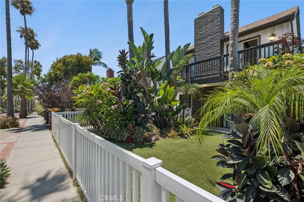 415 Goldenrod, Corona del Mar, CA 92625 - Photo 5 of 29, Corona Del Mar, CA