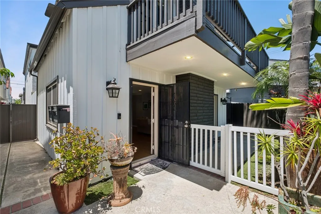 415 Goldenrod, Corona del Mar, CA 92625 - Photo 2 of 29, Corona Del Mar, CA