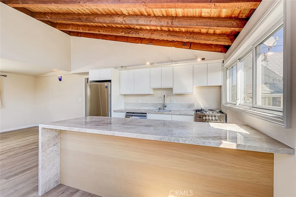 321 4th, Manhattan Beach, CA 90266 - Photo 5 of 21, Manhattan Beach, CA