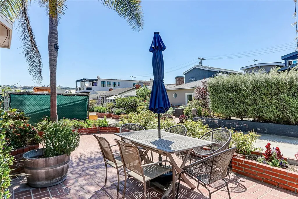 321 4th, Manhattan Beach, CA 90266 - Photo 3 of 21, Manhattan Beach, CA