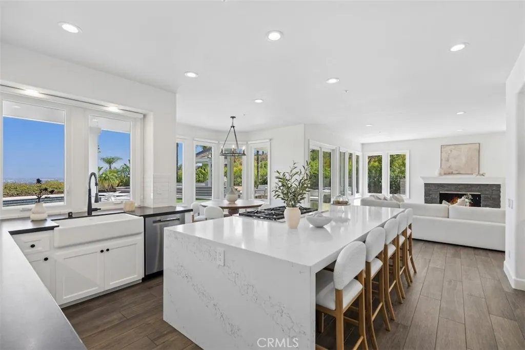 21 Chester, Irvine, CA 92603 - Photo 4 of 9, Irvine, CA