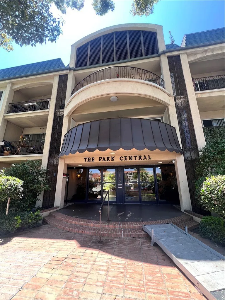 215 N Kenwood, Glendale, CA 91206 - Main photo, Glendale, CA