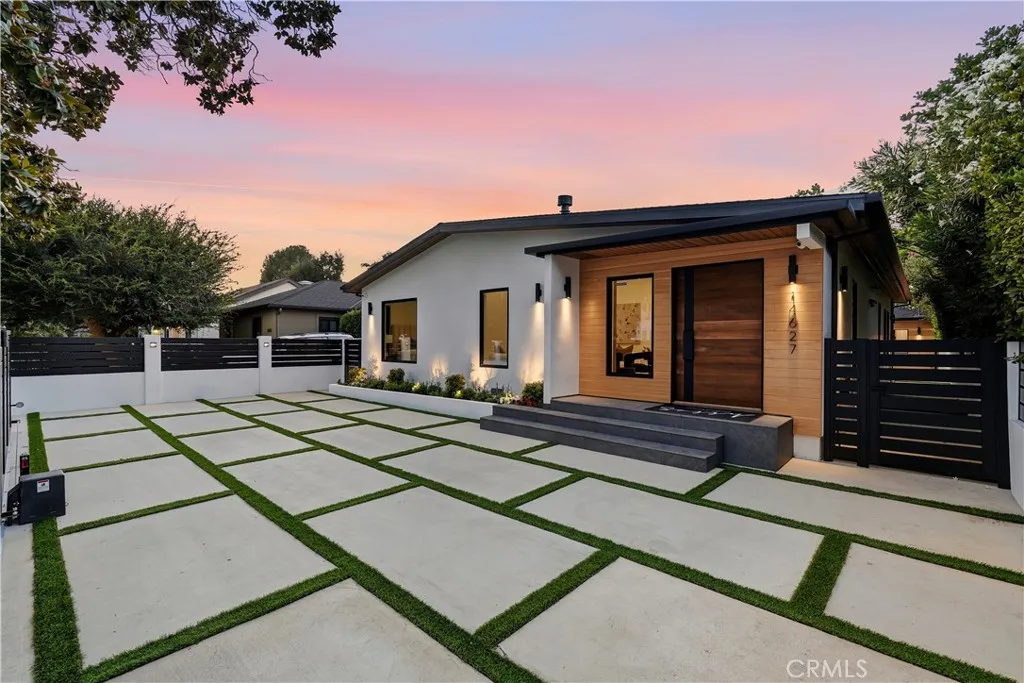14627 Huston, Sherman Oaks, CA 91403 - Photo 2 of 54, Sherman Oaks, CA