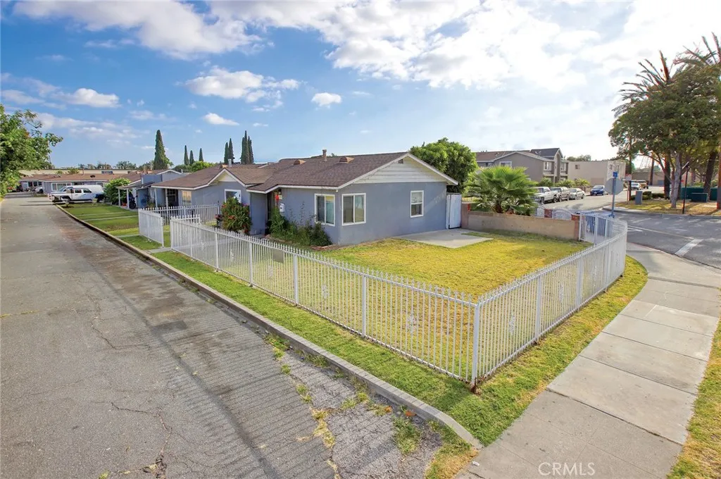 5540 Clara Street, Bell Gardens, CA 90201 - Photo 2 of 8, Bell Gardens, CA