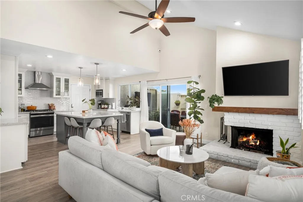 22995 Caminito Mar Unit 210, Laguna Hills, CA 92653 - Photo 4 of 27, Laguna Hills, CA