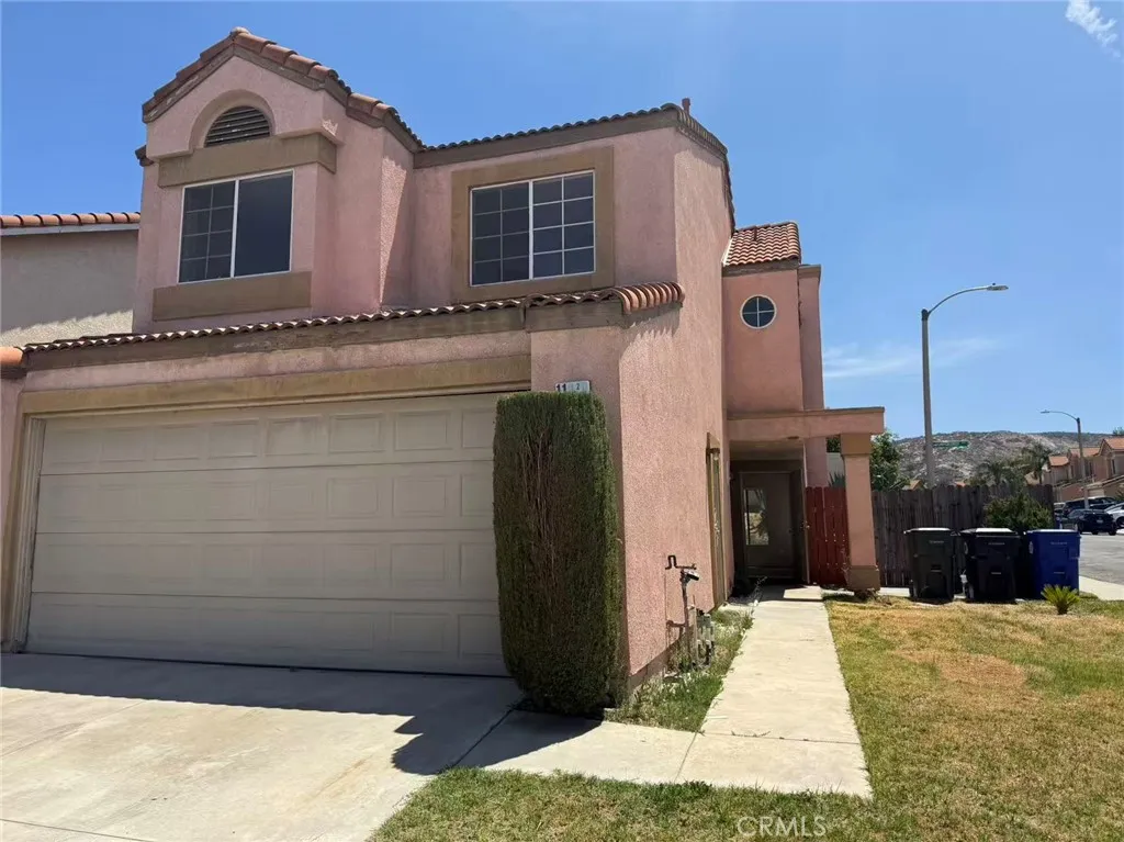 11829 Aurora Court, Fontana, CA 92337 - Main photo, Fontana, CA