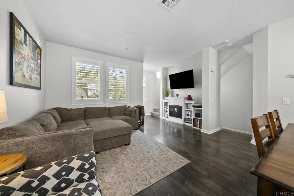 2724 Hazelnut Court, Chula Vista, CA 91915 - Photo 4 of 39, Chula Vista, CA