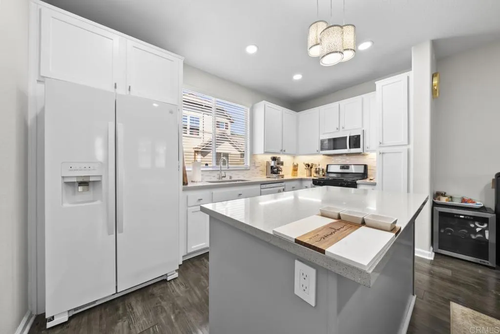 Photo #8: PTP2605475 Listing: Photo #8